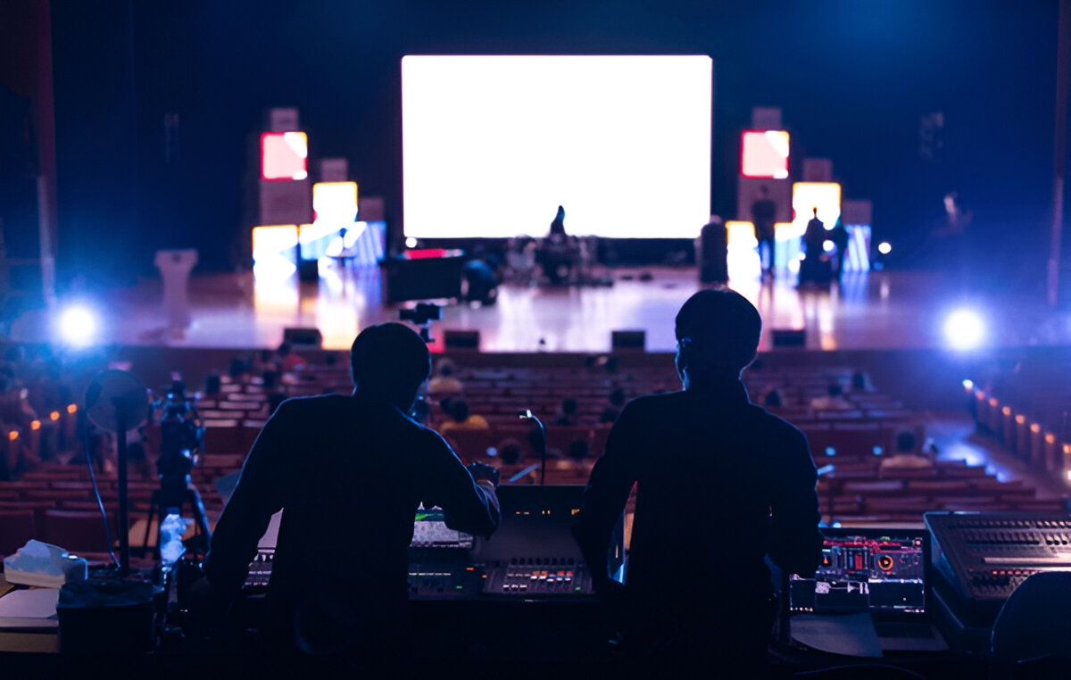 Show Crew